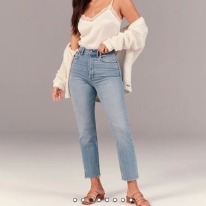 Abercrombie straight ankle mom jean